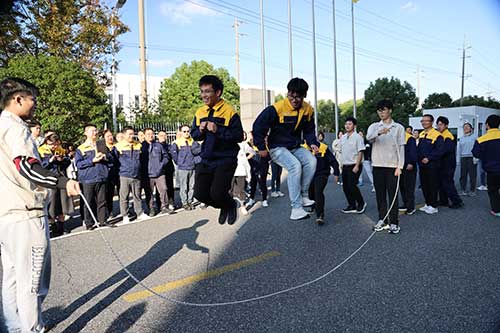 秋韻飛揚 活力綻放 | 上海創(chuàng)力集團秋季運動會取得圓滿成功(圖6)