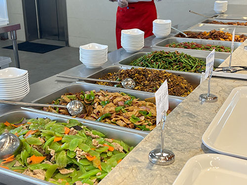  【喜迎食堂新篇章 共品舌尖幸福感】創(chuàng)力集團(tuán)食堂運(yùn)營(yíng)模式升級(jí)暨開業(yè)活動(dòng)取得圓滿成功(圖2)